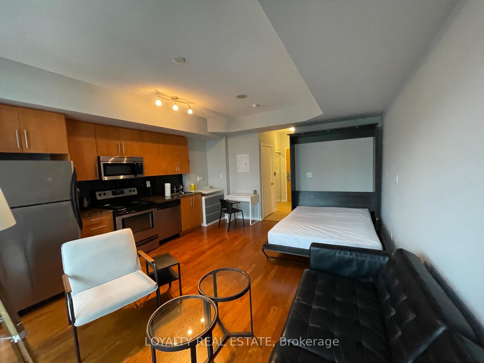 Front of Unit 3503, 65 Bremner Boulevard