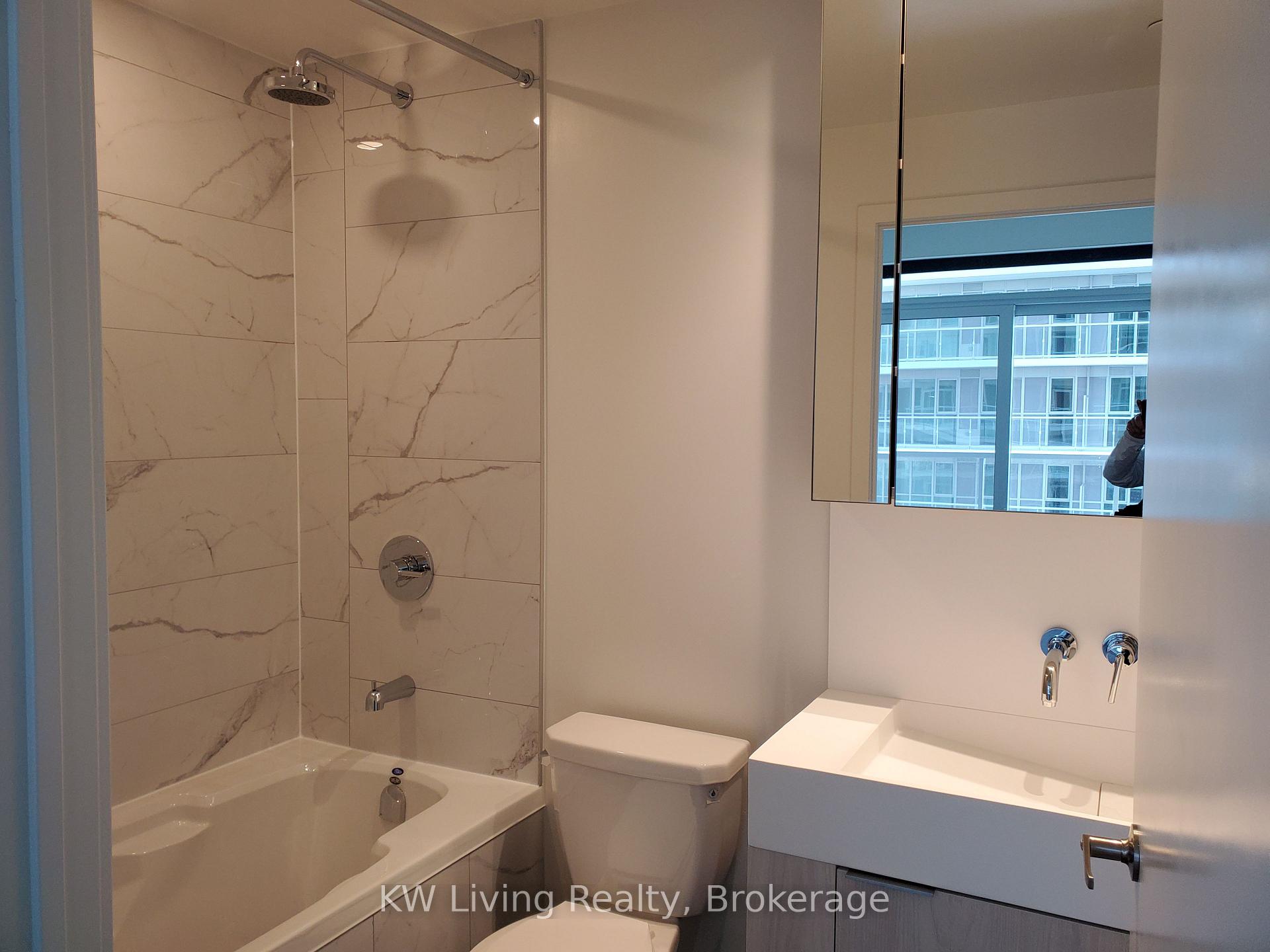 Photo 3 of Unit 2005, 20 Richardson Street, Toronto, Waterfront Communities — HOMEH