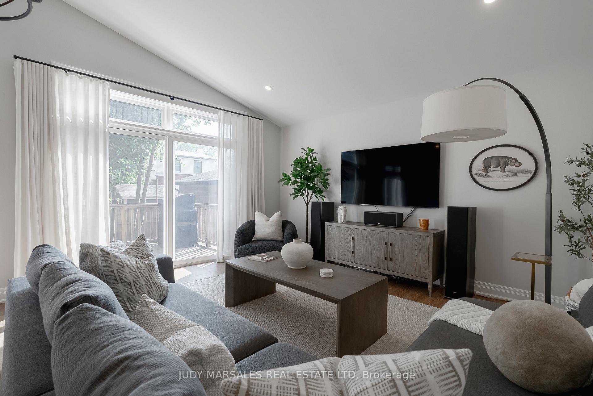 Photo 15 of 20 Mountain Park Avenue, Hamilton, Inch Park — HOMEH