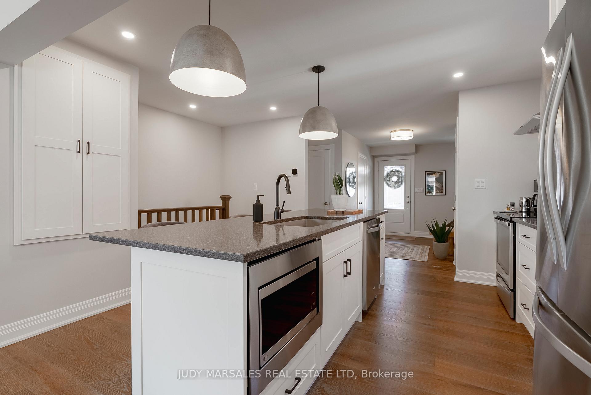 Photo 21 of 20 Mountain Park Avenue, Hamilton, Inch Park — HOMEH