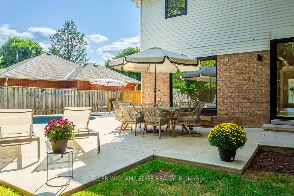 Photo 39 of 387 Melanie Crescent, Hamilton, Ancaster — HOMEH