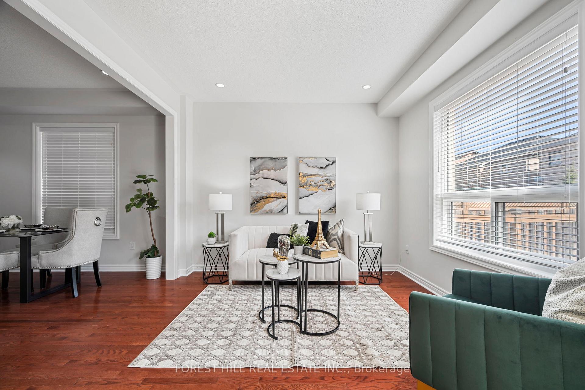 Photo 3 of 99 Gateway Drive, Aurora, Bayview Wellington — HOMEH