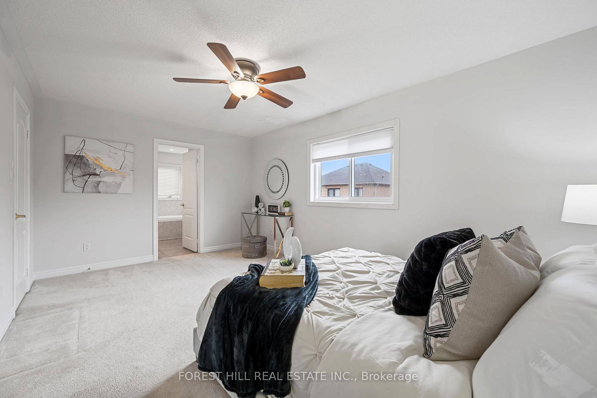 Photo 20 of 99 Gateway Drive, Aurora, Bayview Wellington — HOMEH