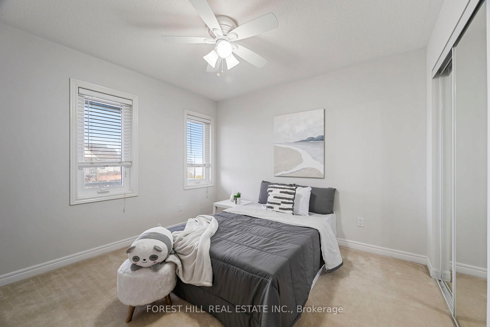 Photo 23 of 99 Gateway Drive, Aurora, Bayview Wellington — HOMEH