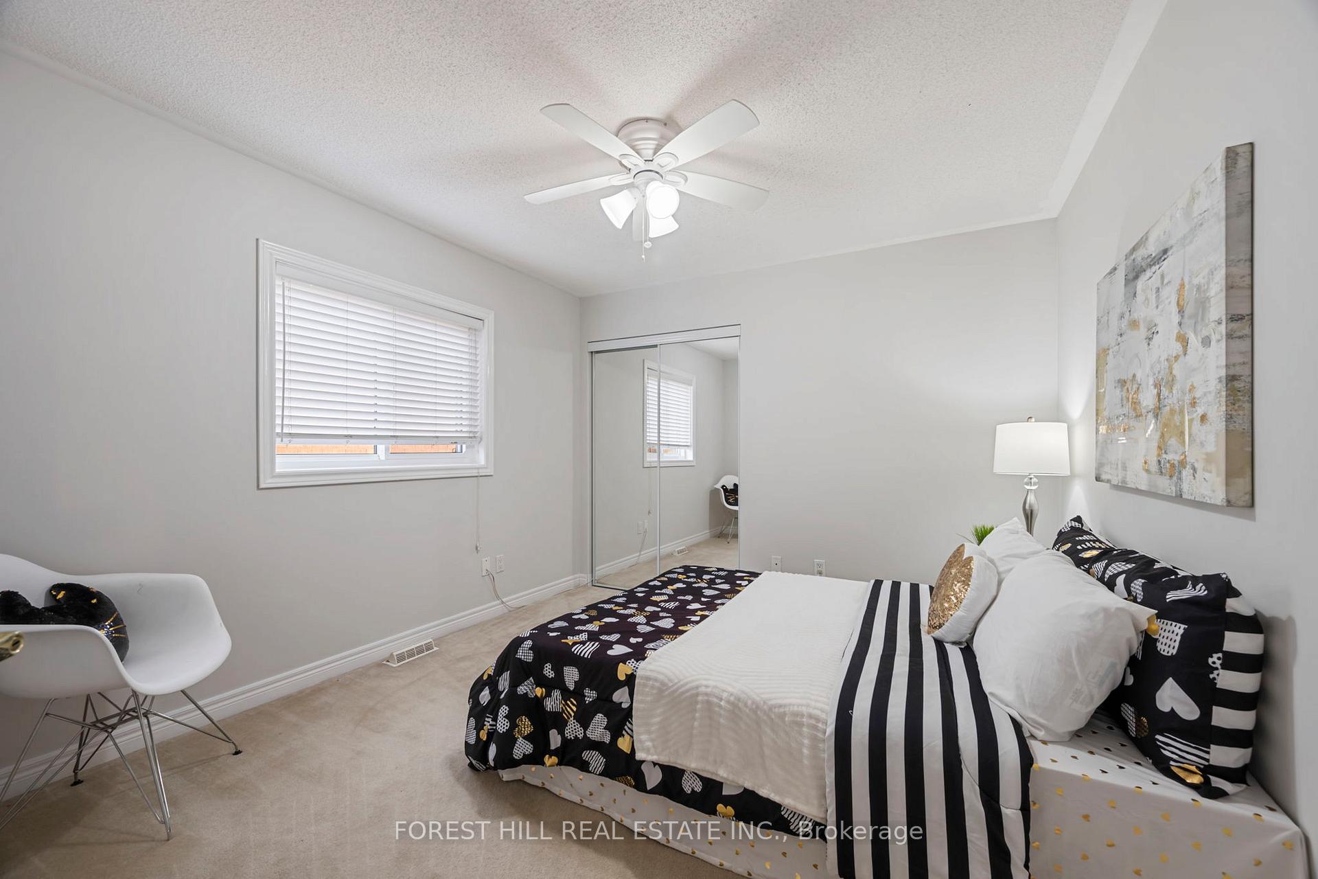 Photo 25 of 99 Gateway Drive, Aurora, Bayview Wellington — HOMEH