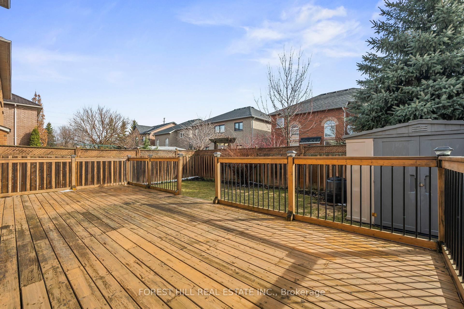 Photo 29 of 99 Gateway Drive, Aurora, Bayview Wellington — HOMEH