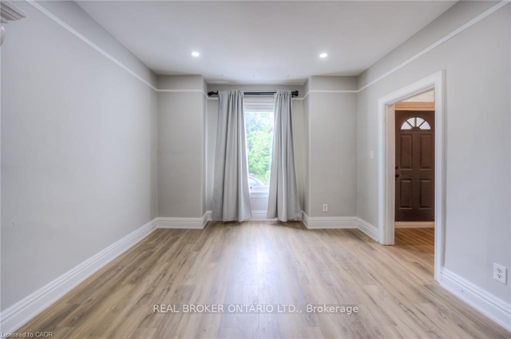 Photo 2 of 40 Bristol Street, Hamilton, Gibson — HOMEH