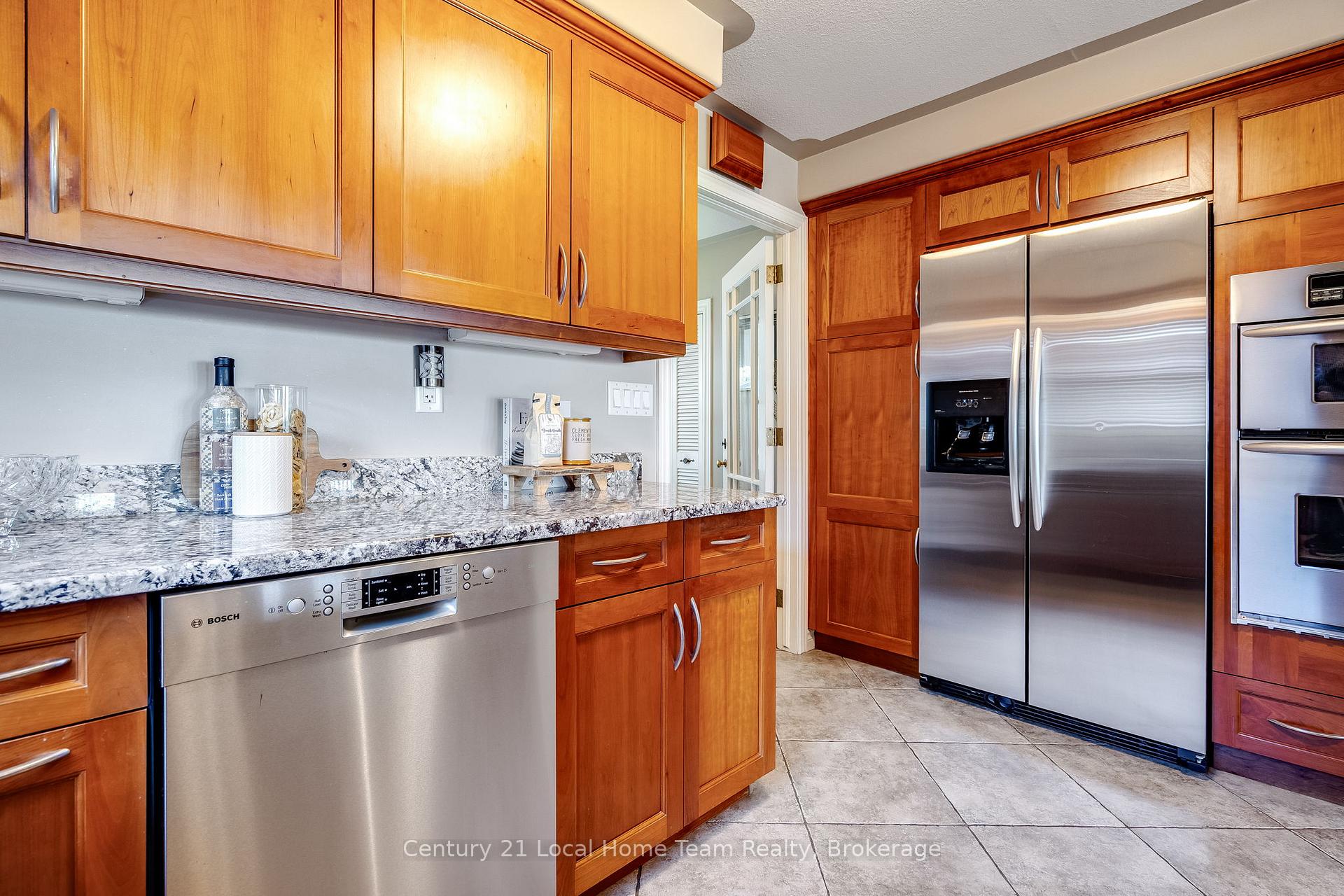 Photo 5 of 700 Point Pelee Drive, Leamington — HOMEH