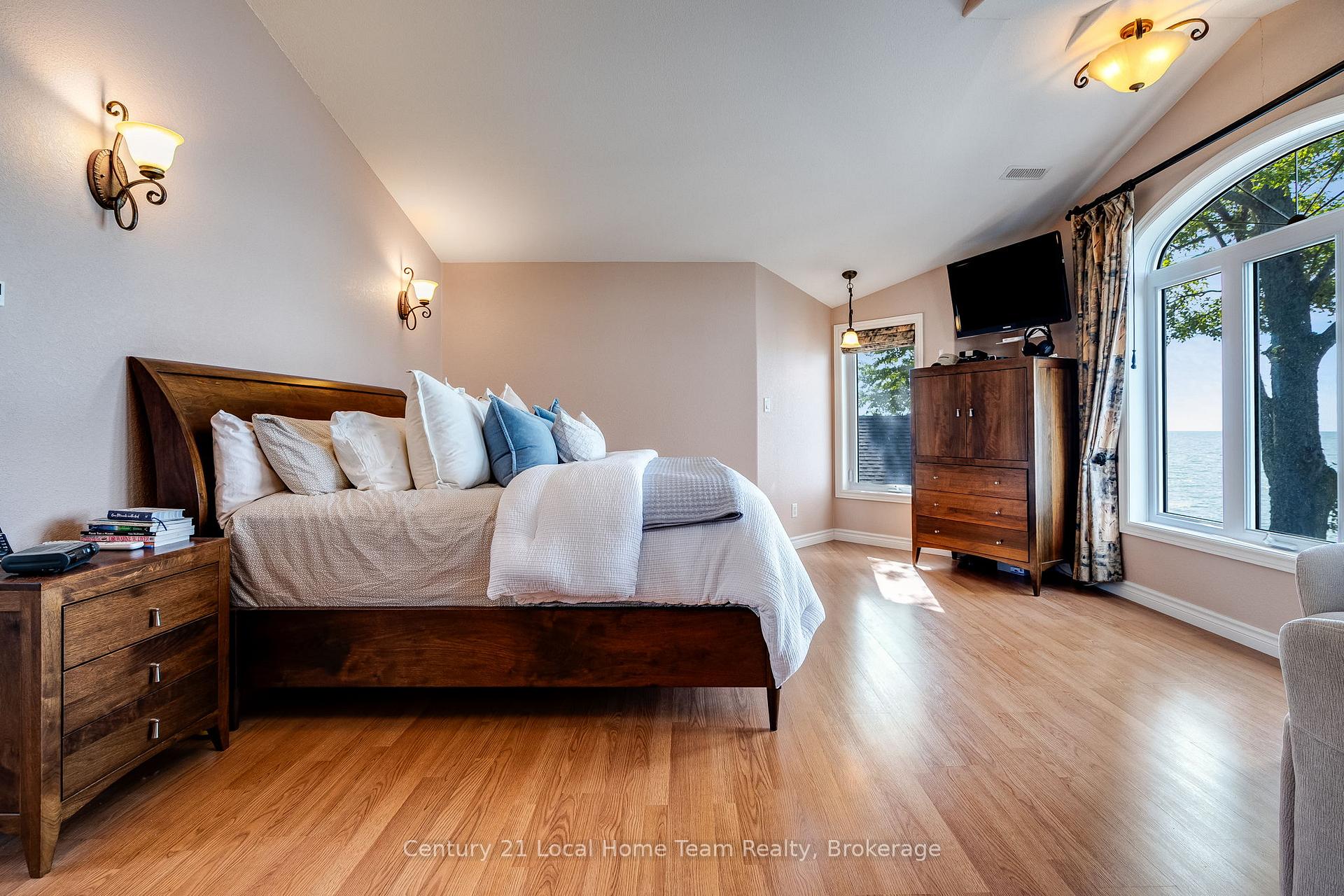 Photo 19 of 700 Point Pelee Drive, Leamington — HOMEH
