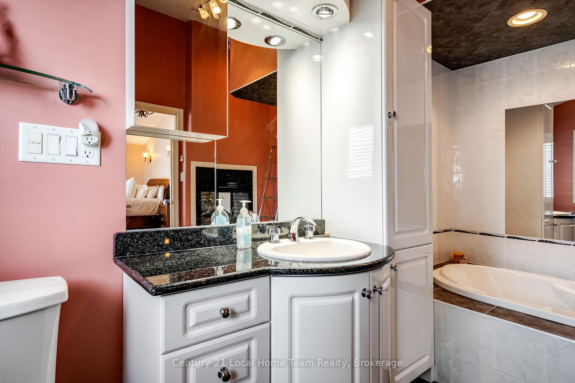 Photo 24 of 700 Point Pelee Drive, Leamington — HOMEH