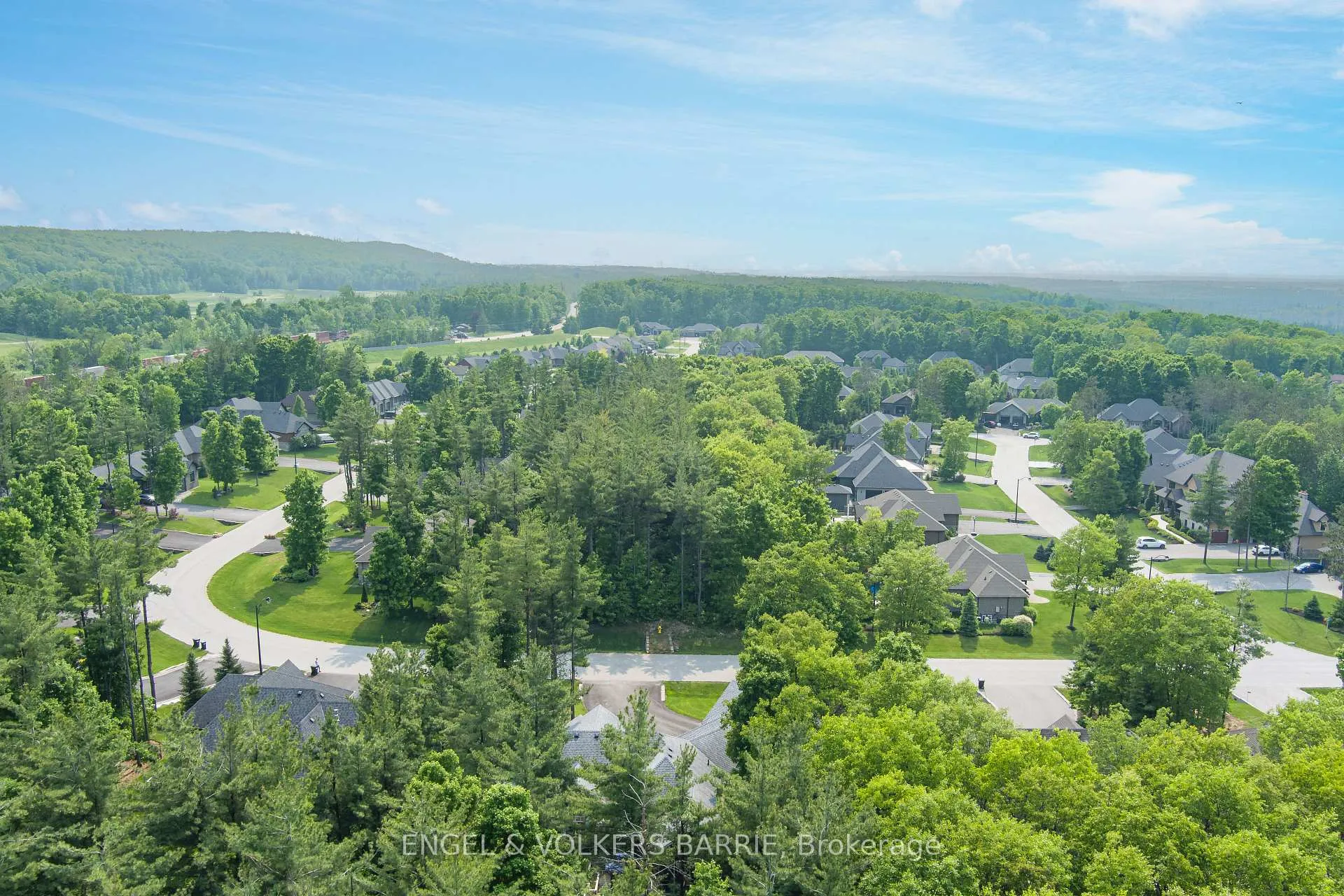 Photo 36 of 77 Mennill Drive, Springwater, Snow Valley — HOMEH