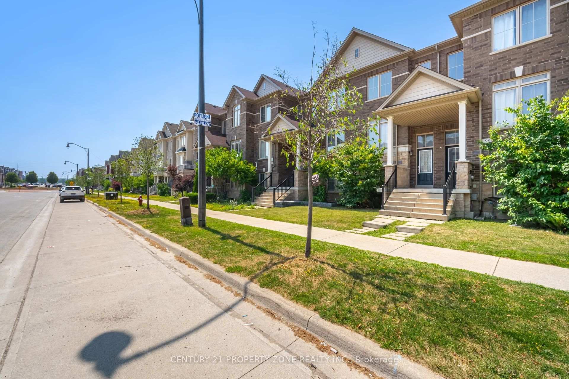 Photo 39 of 196 Inspire Boulevard, Brampton, Sandringham-Wellington North — HOMEH