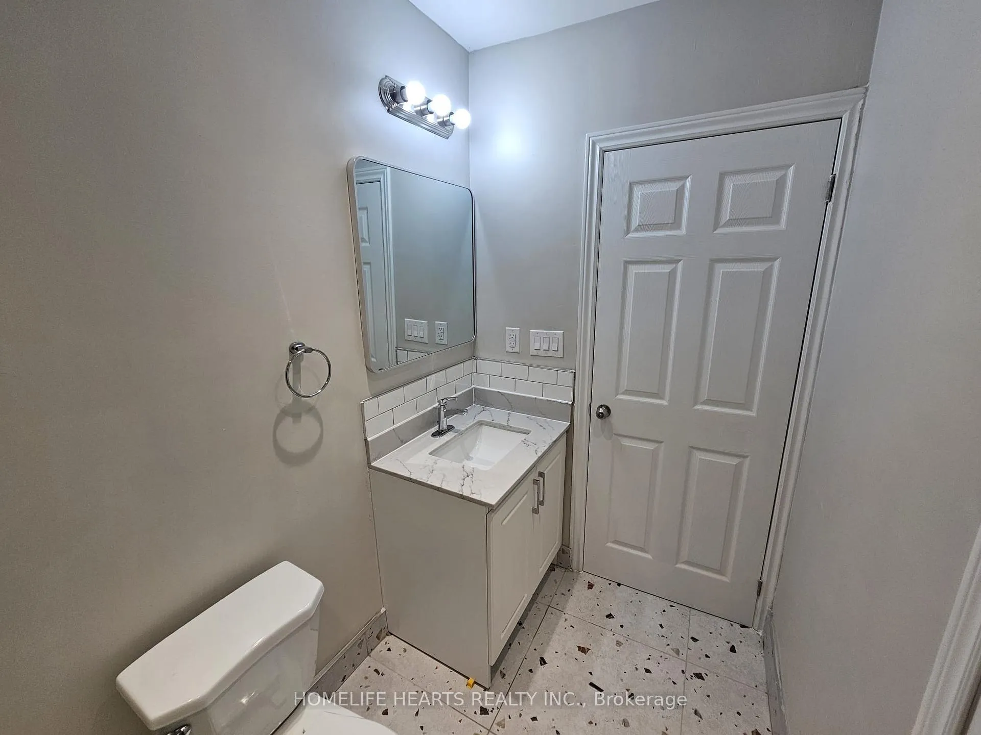 Photo 11 of 267 St James Street, Sault Ste Marie — HOMEH