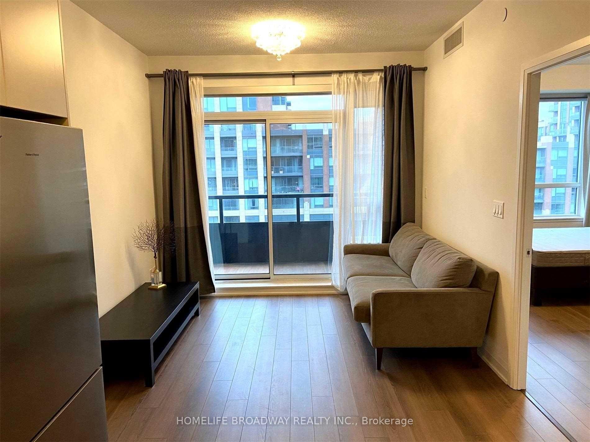 Photo 4 of Unit 626, 25 Water Walk Drive, Markham, Unionville — HOMEH