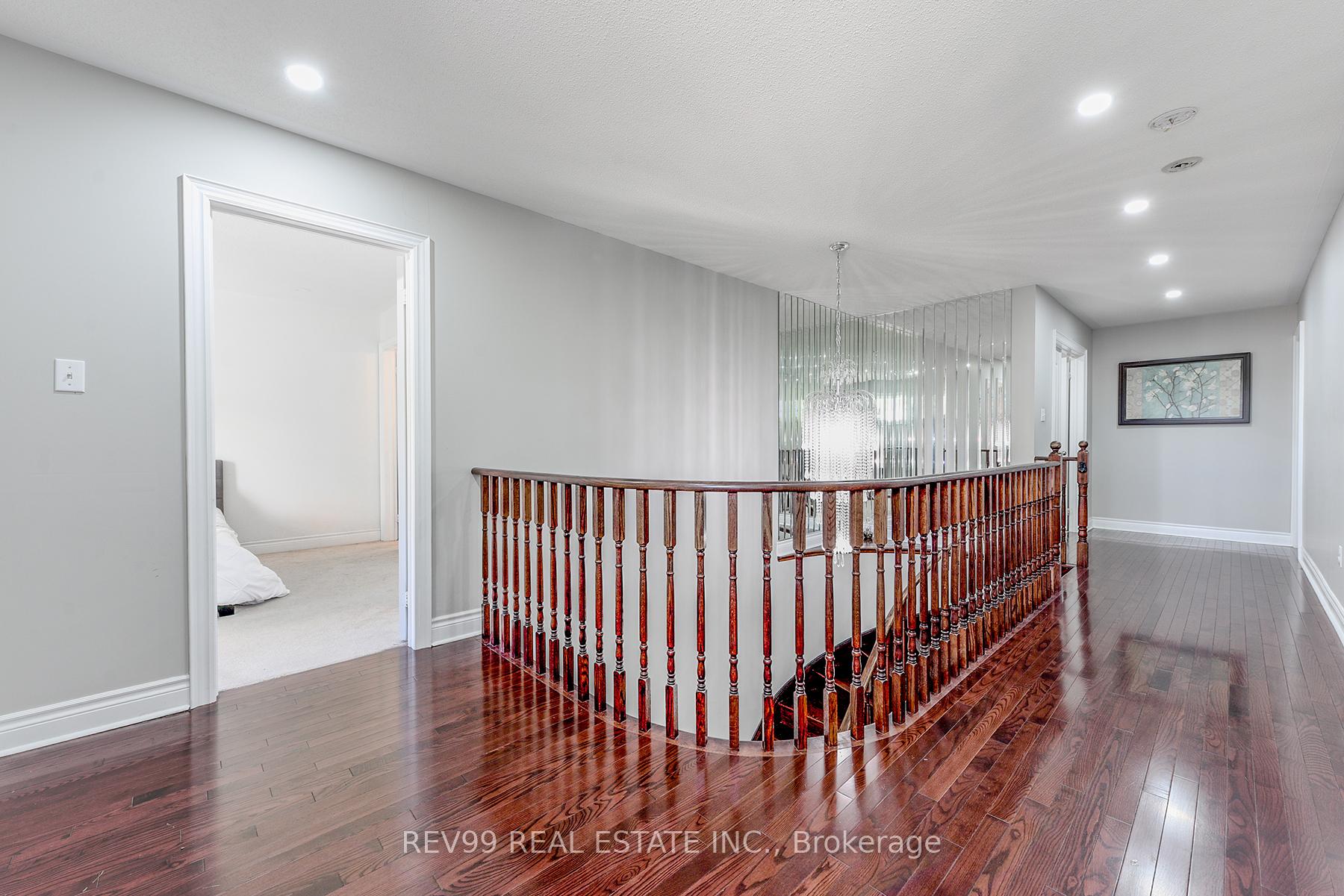 Photo 28 of 39 Bonistel Crescent, Brampton, Fletcher's Meadow — HOMEH