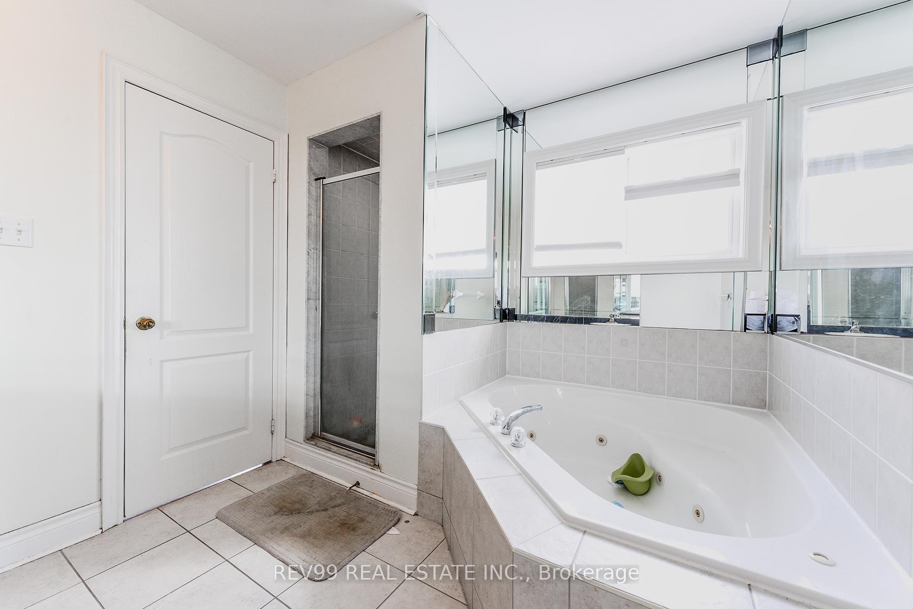Photo 42 of 39 Bonistel Crescent, Brampton, Fletcher's Meadow — HOMEH
