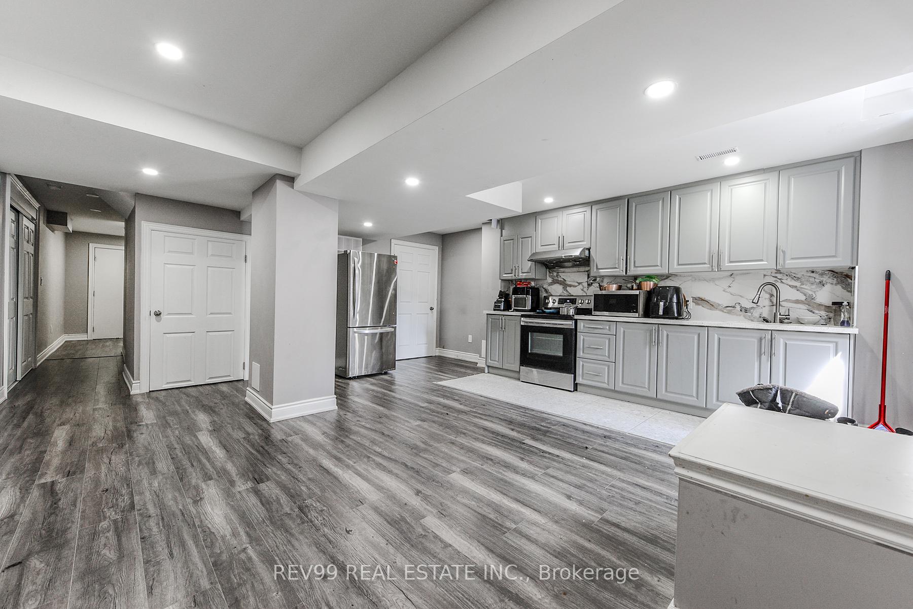 Photo 43 of 39 Bonistel Crescent, Brampton, Fletcher's Meadow — HOMEH