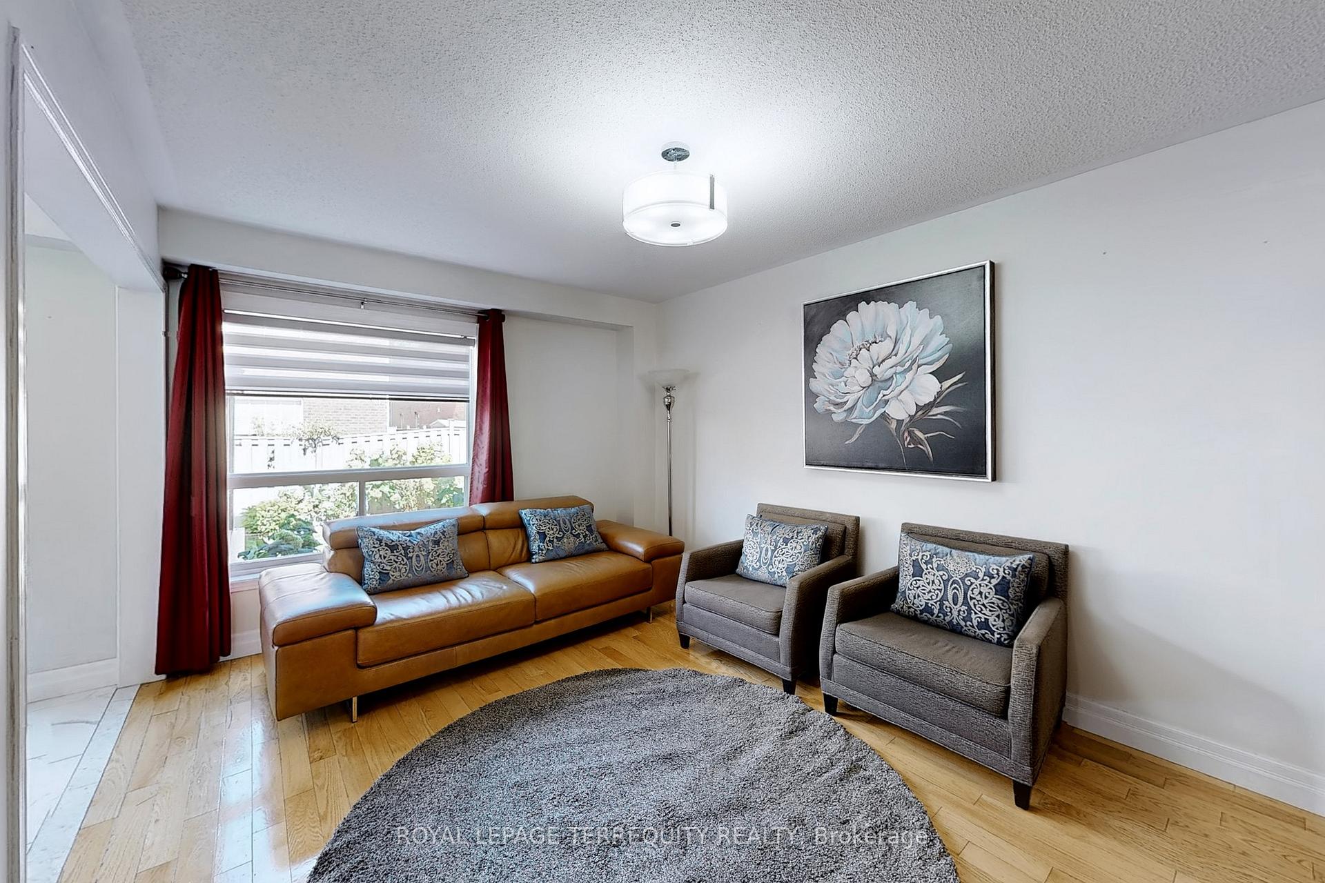 Photo 8 of 9 Irene Crescent, Brampton, Fletcher's Meadow — HOMEH