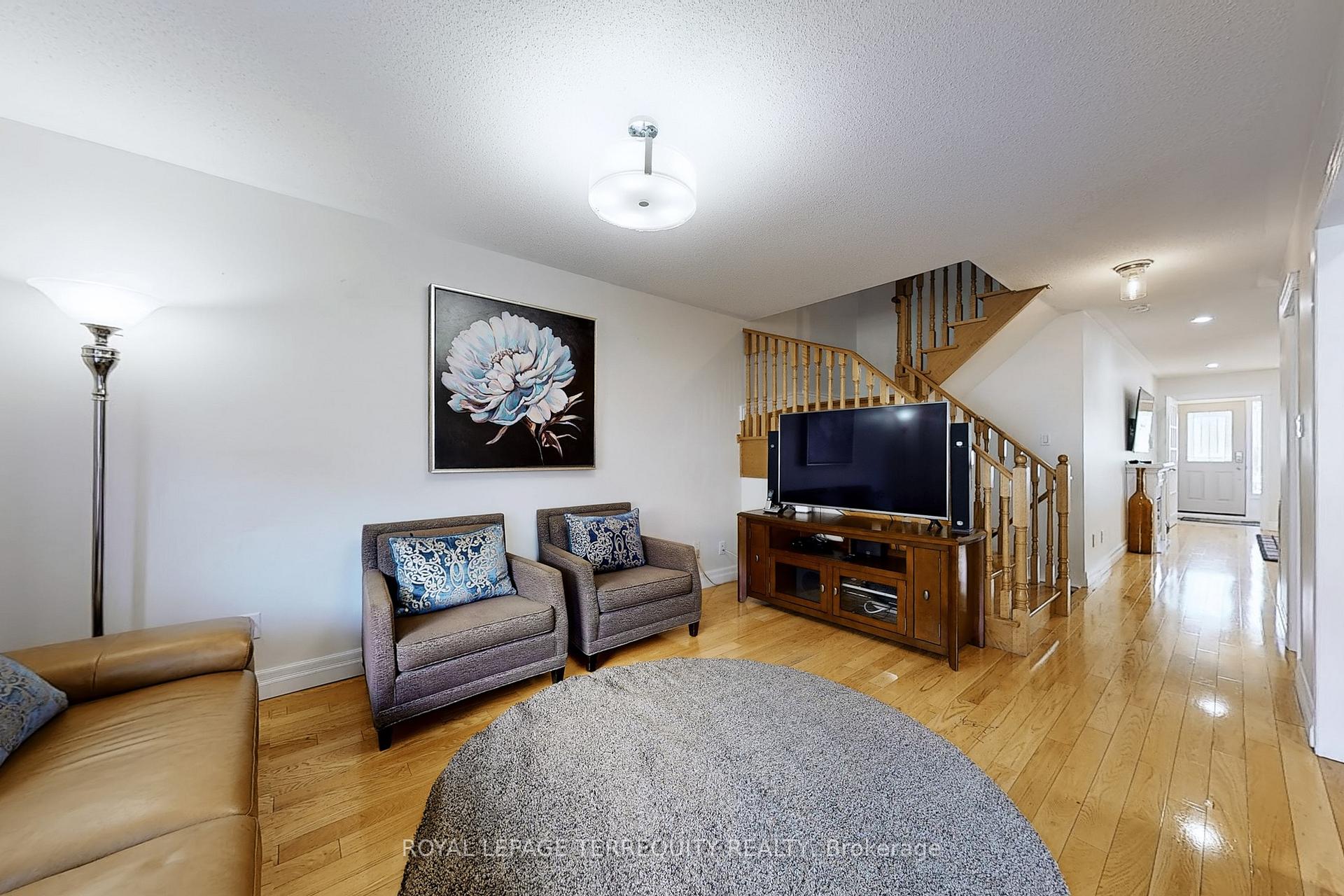 Photo 10 of 9 Irene Crescent, Brampton, Fletcher's Meadow — HOMEH