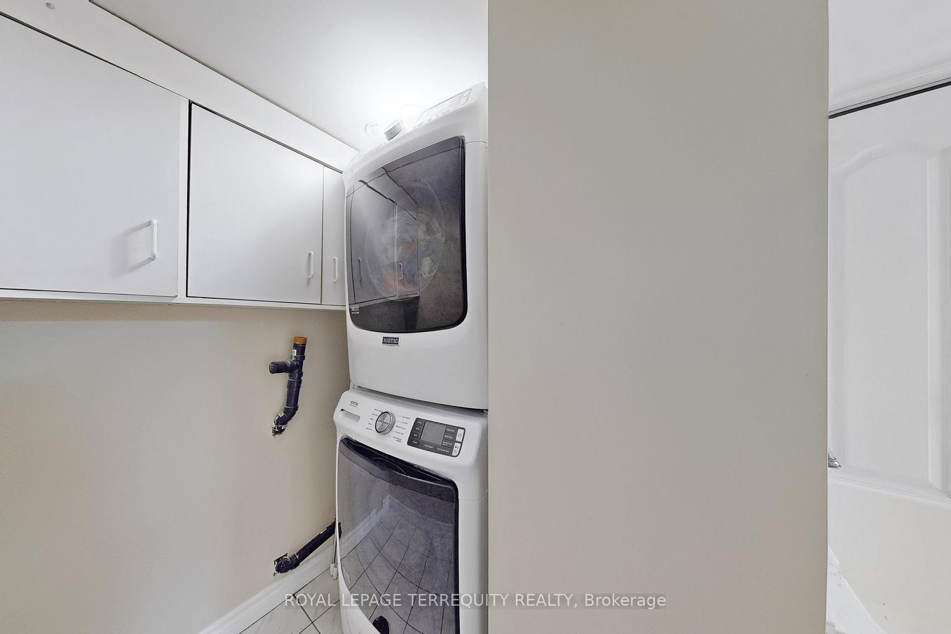 Photo 45 of 9 Irene Crescent, Brampton, Fletcher's Meadow — HOMEH