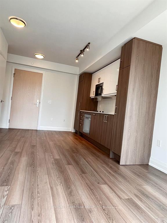 Photo 4 of Unit 1507, 77 Mutual Street, Toronto, Church-Yonge Corridor — HOMEH