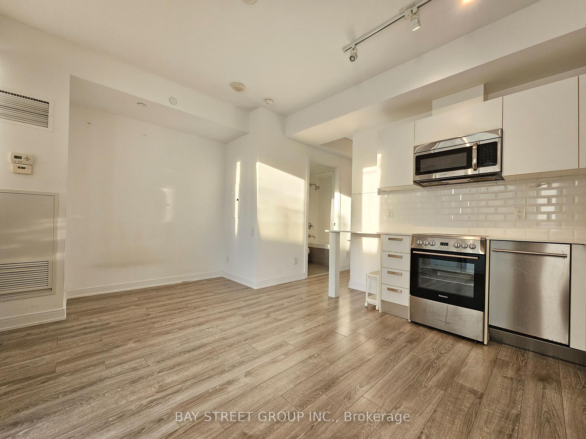 Photo 6 of Unit 1506, 42 Charles Street E, Toronto, Church-Yonge Corridor — HOMEH