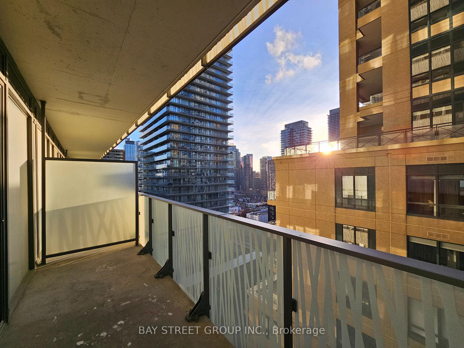 Photo 13 of Unit 1506, 42 Charles Street E, Toronto, Church-Yonge Corridor — HOMEH