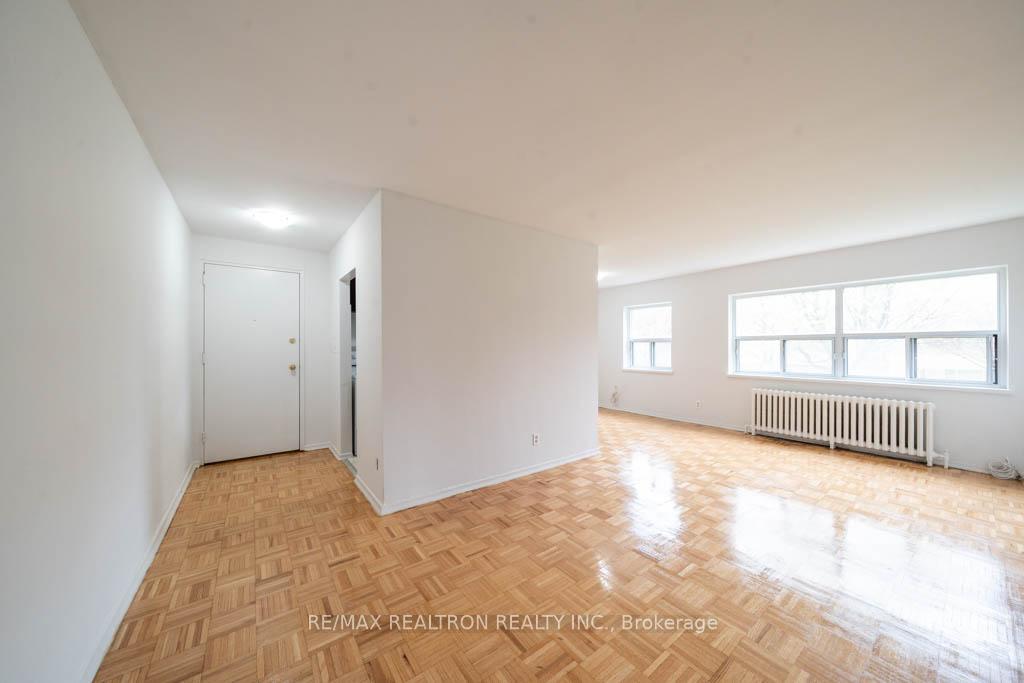 Photo 5 of Unit 21, 2035 Prospect Street, Burlington, Brant — HOMEH
