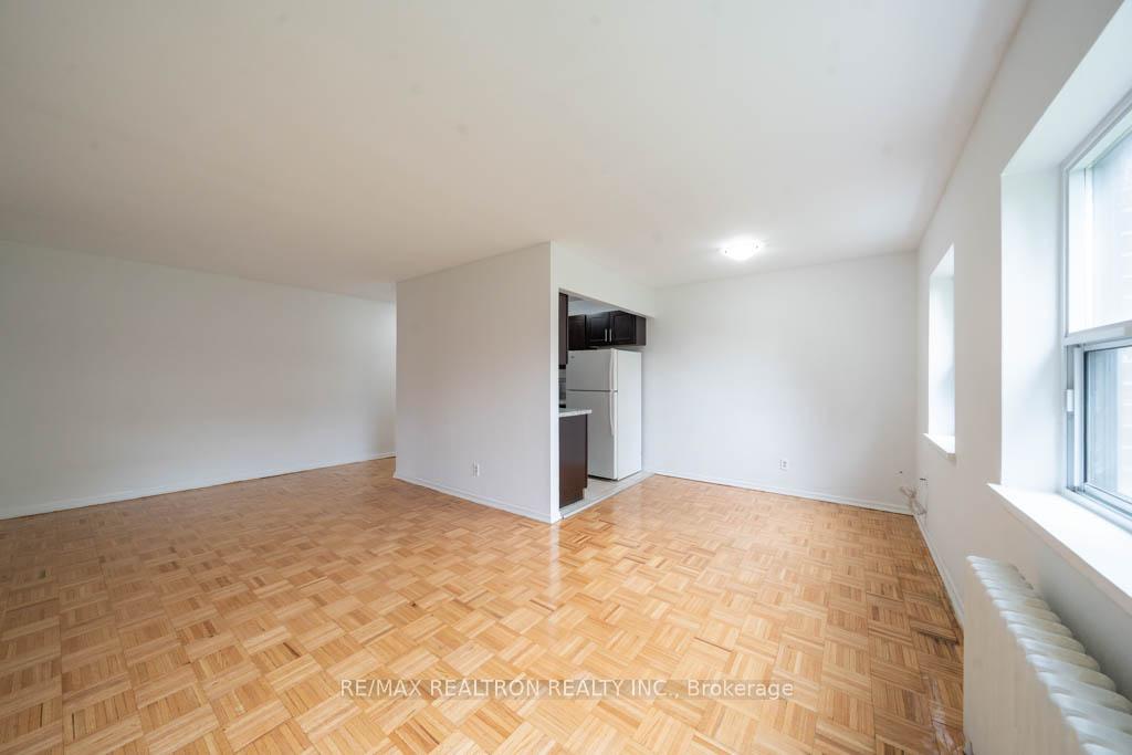 Photo 6 of Unit 21, 2035 Prospect Street, Burlington, Brant — HOMEH