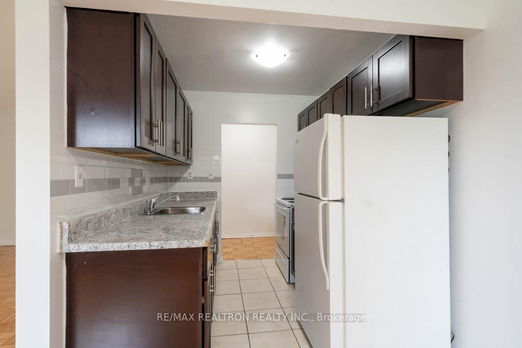 Photo 7 of Unit 21, 2035 Prospect Street, Burlington, Brant — HOMEH