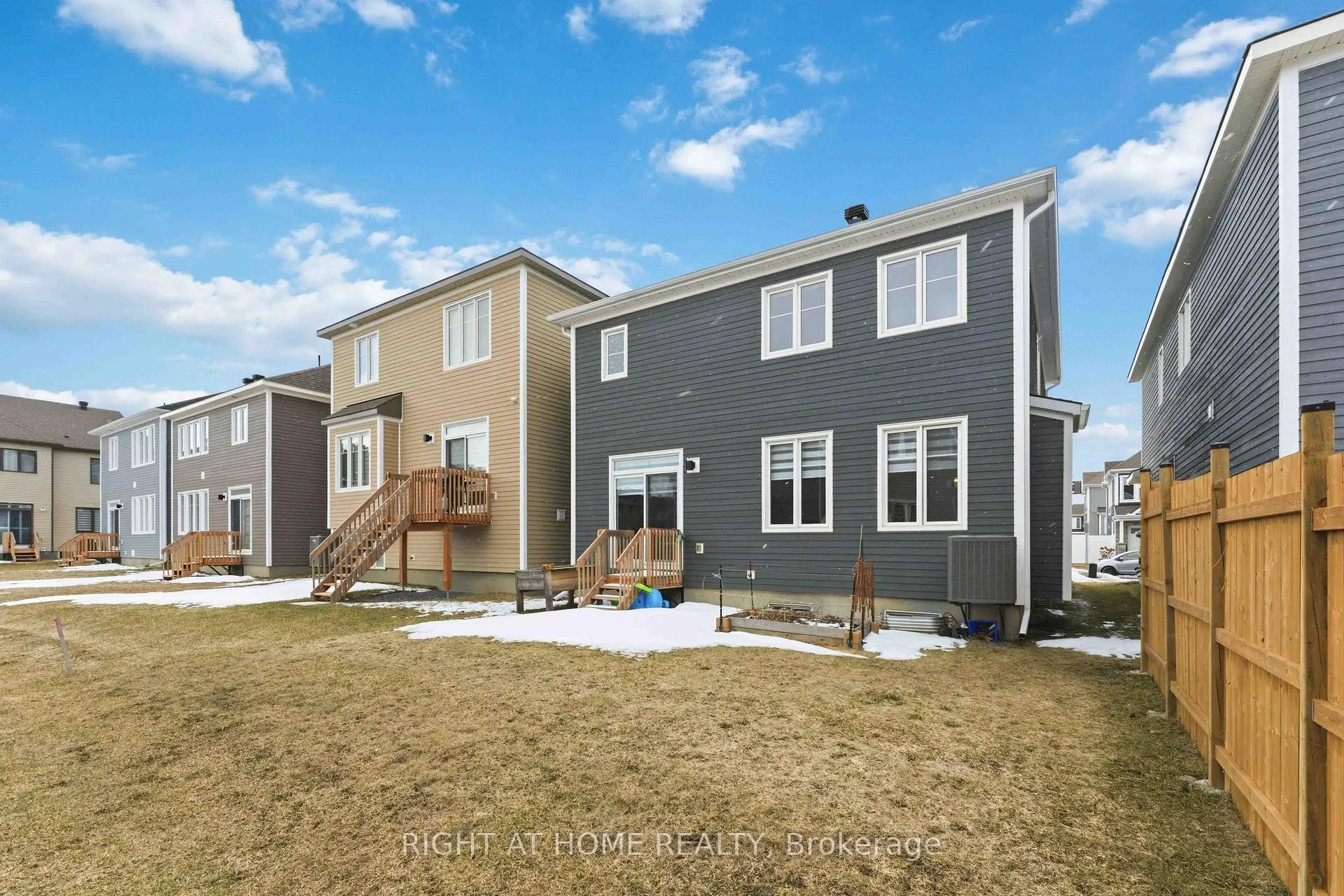 Photo 34 of 1006 Keeper Heights, Ottawa, Goulbourn Twp From Franktown Rd/South To Rideau — HOMEH