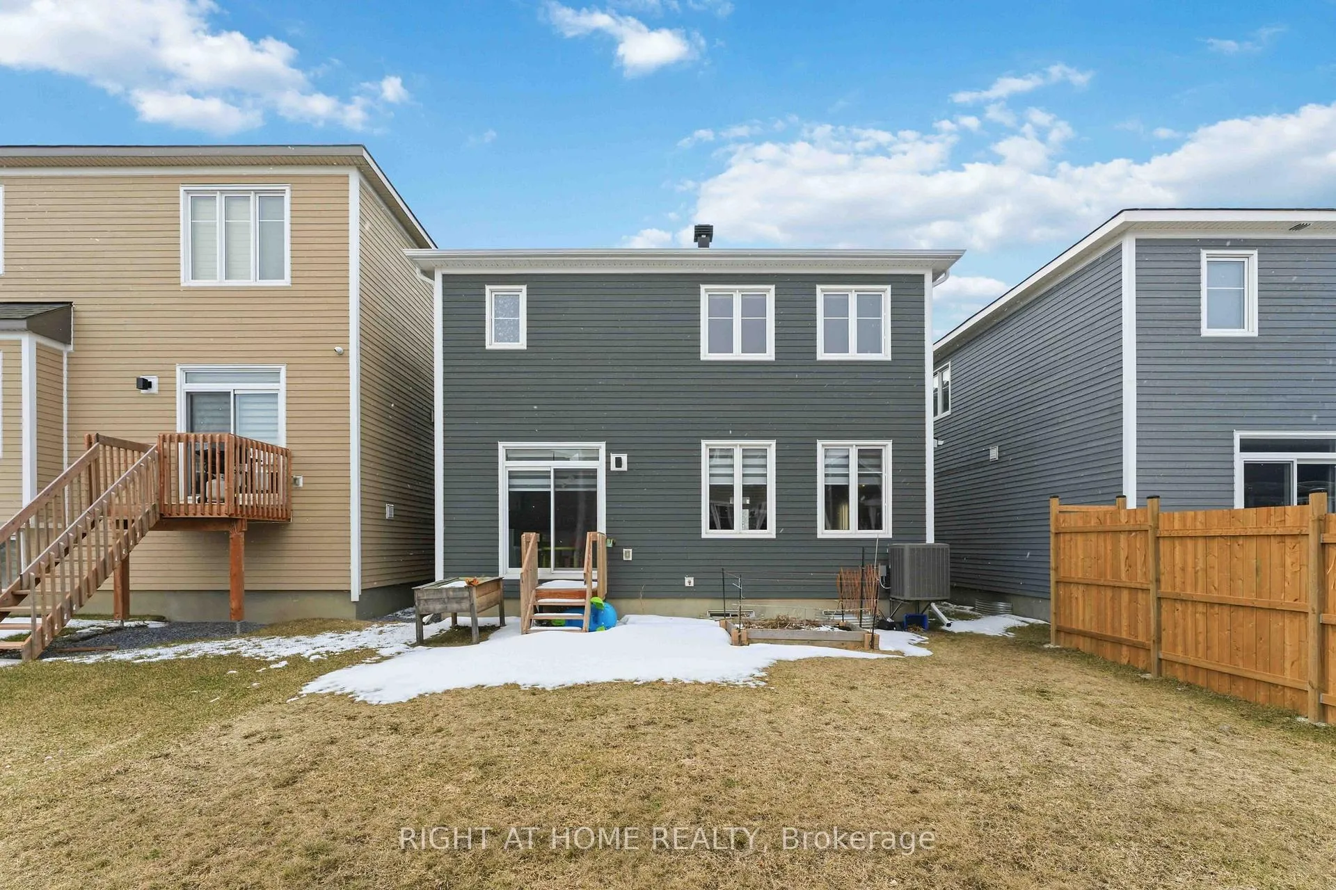 Photo 35 of 1006 Keeper Heights, Ottawa, Goulbourn Twp From Franktown Rd/South To Rideau — HOMEH