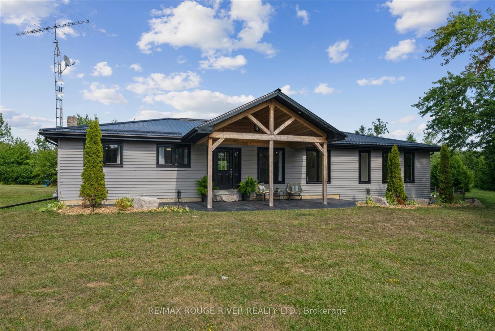 Photo 3 of 2064 Darling Crescent, Cavan Monaghan, Cavan Twp — HOMEH