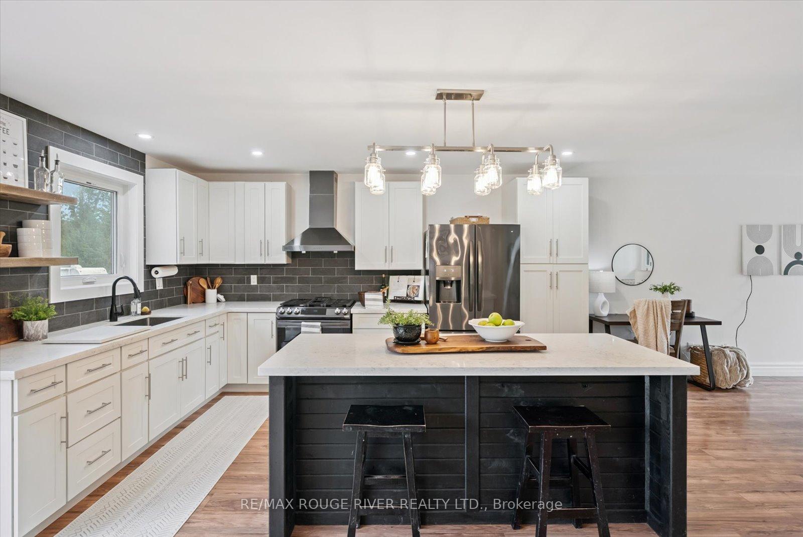 Photo 8 of 2064 Darling Crescent, Cavan Monaghan, Cavan Twp — HOMEH