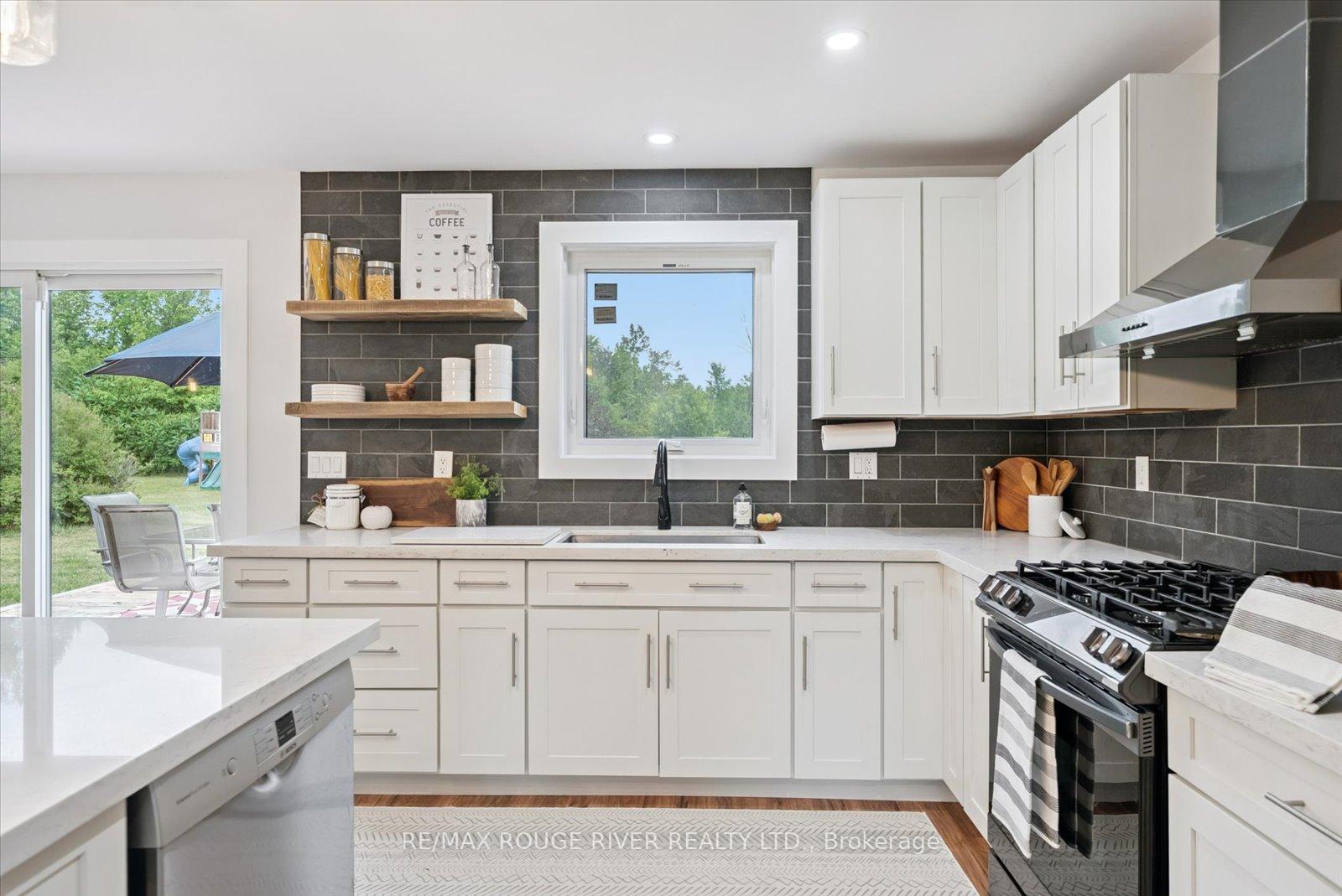 Photo 10 of 2064 Darling Crescent, Cavan Monaghan, Cavan Twp — HOMEH