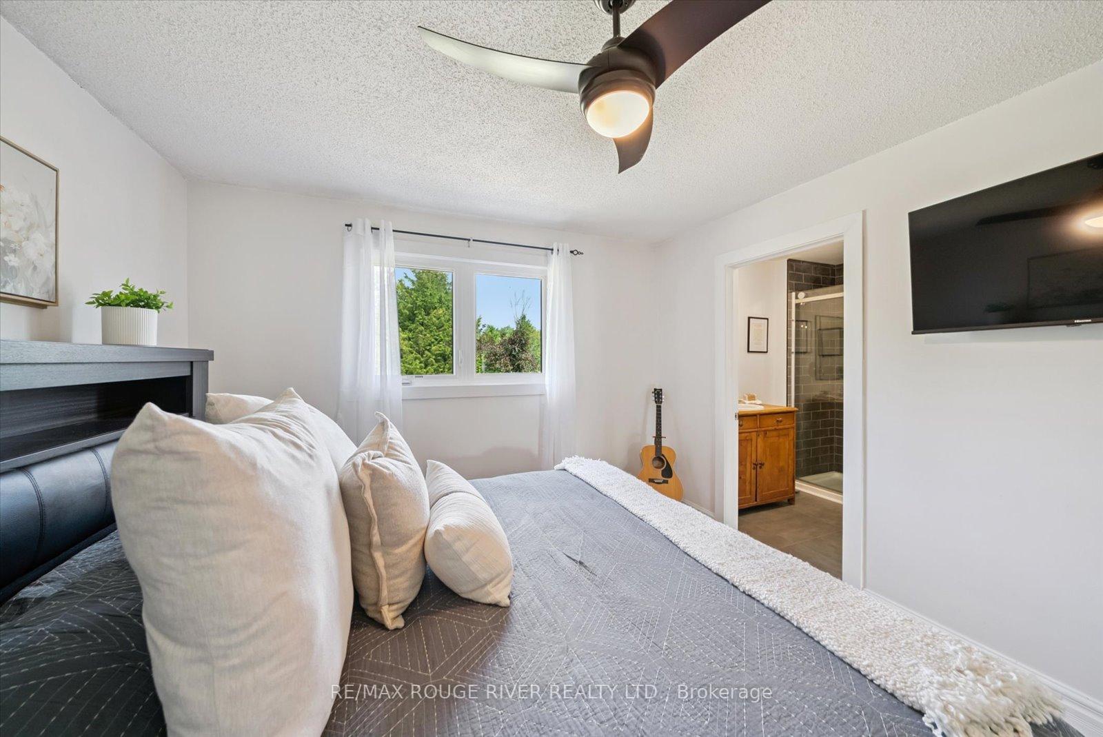 Photo 17 of 2064 Darling Crescent, Cavan Monaghan, Cavan Twp — HOMEH