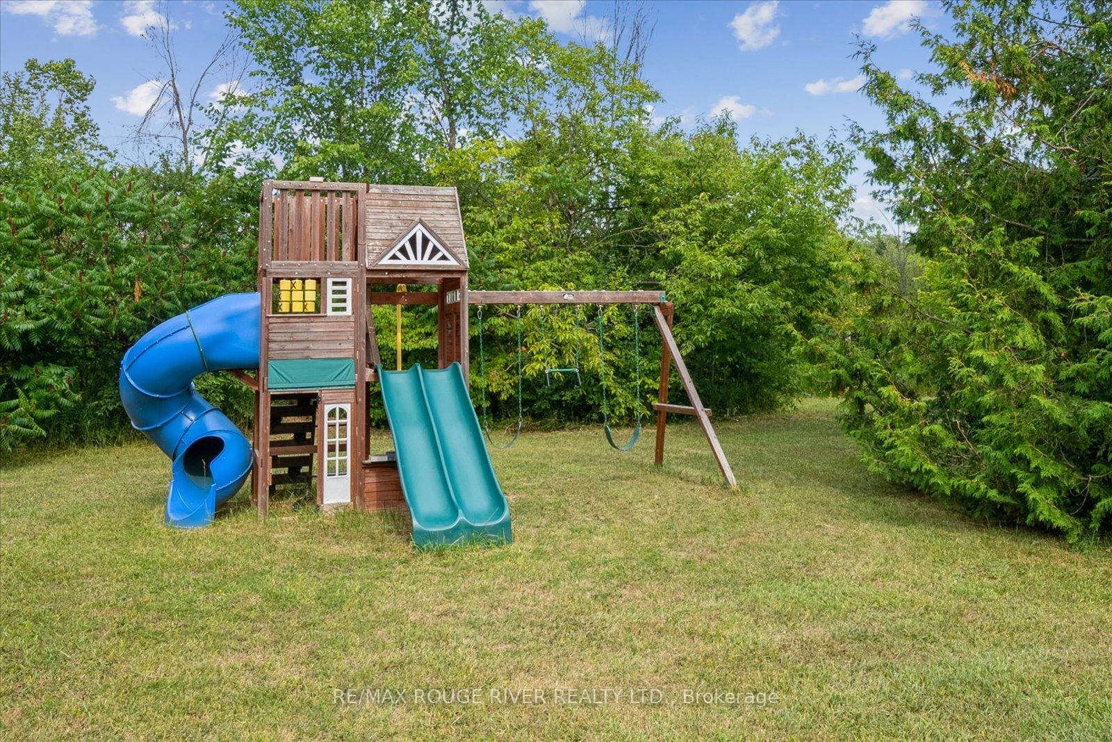 Photo 42 of 2064 Darling Crescent, Cavan Monaghan, Cavan Twp — HOMEH