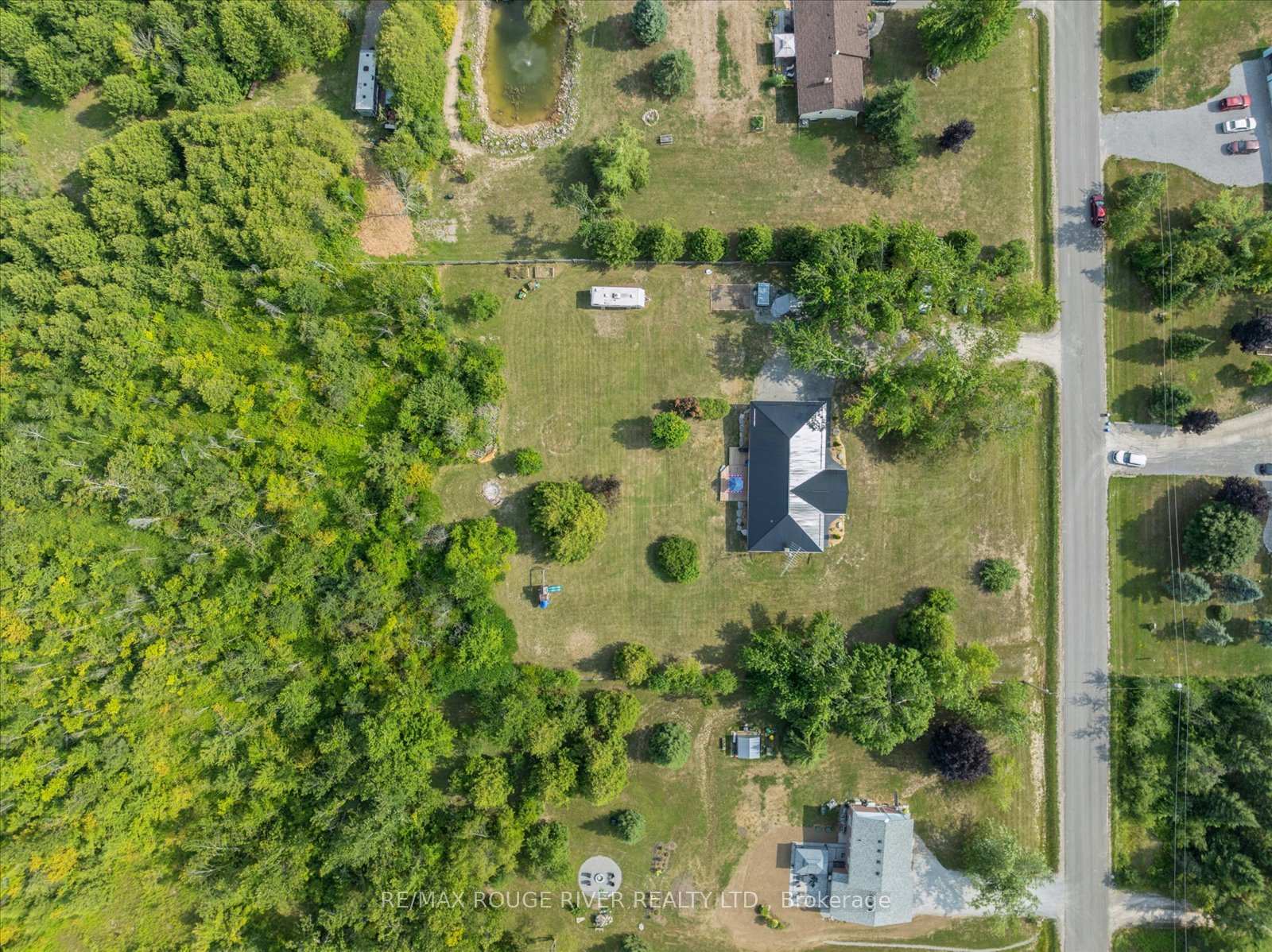 Photo 43 of 2064 Darling Crescent, Cavan Monaghan, Cavan Twp — HOMEH