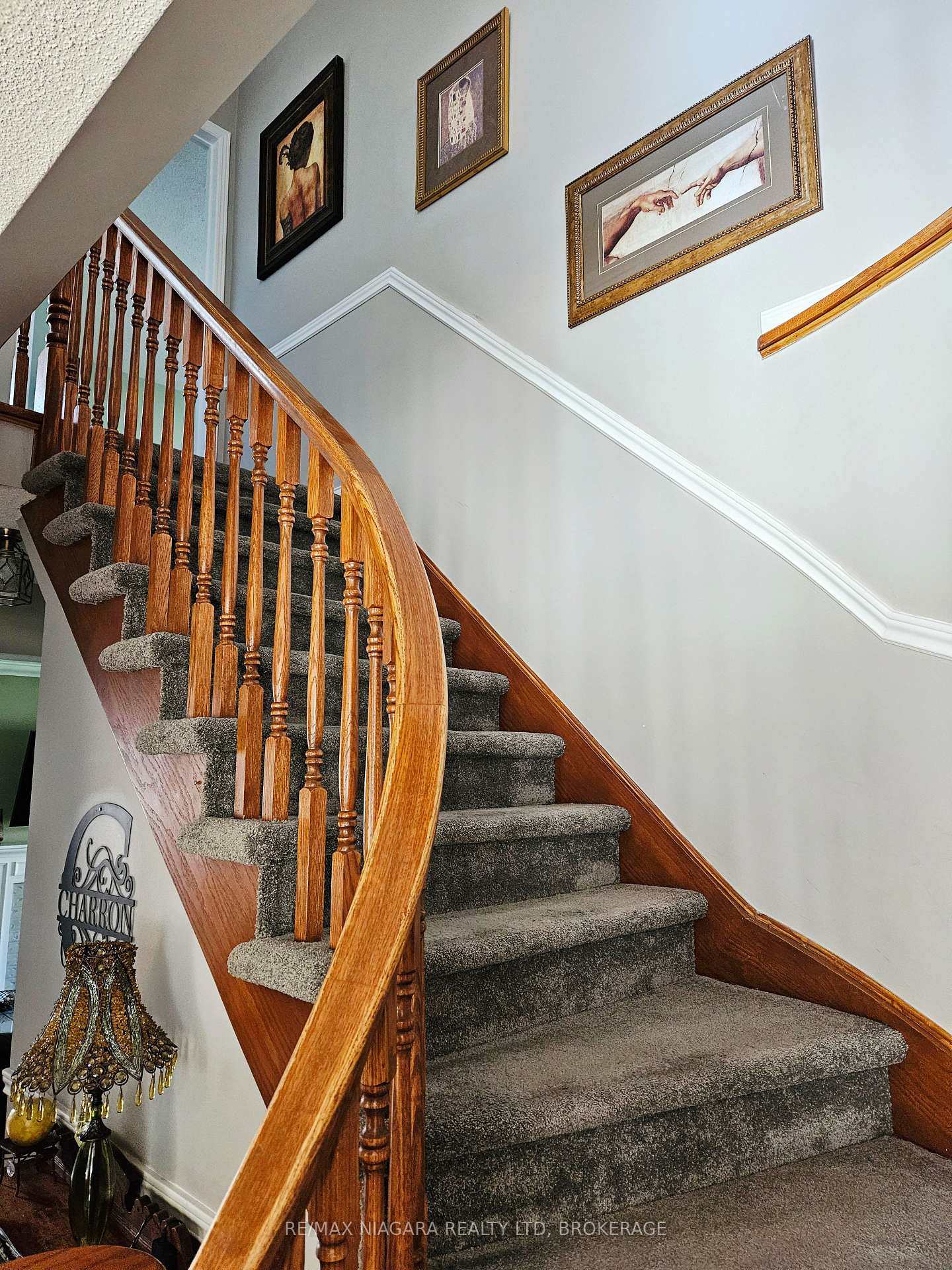Photo 14 of 26 Strada Boulevard, St. Catharines, Rykert/Vansickle — HOMEH