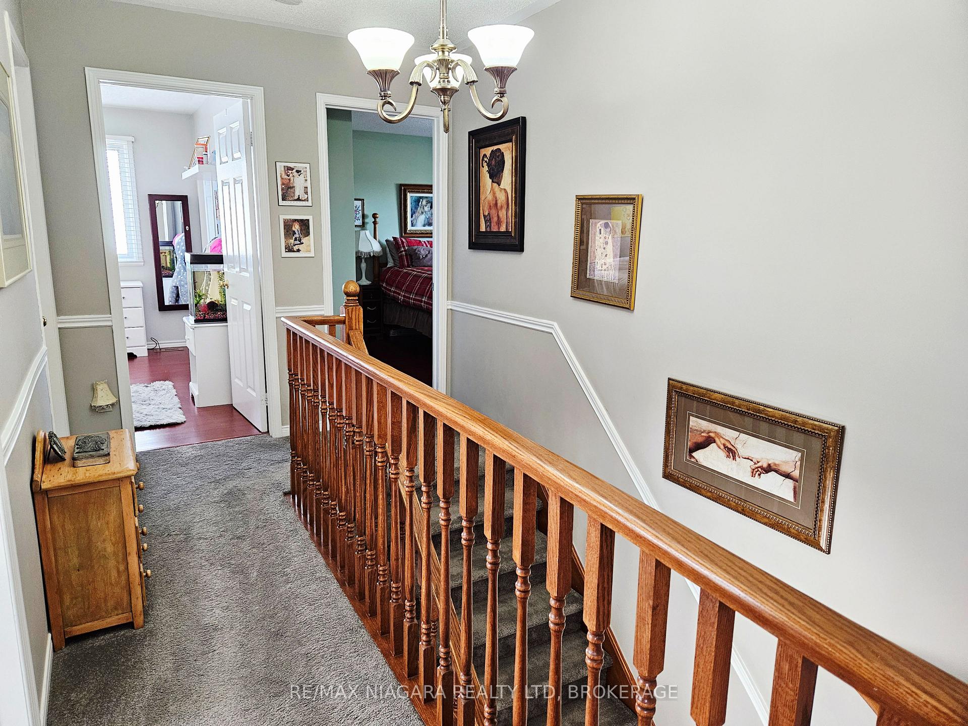 Photo 16 of 26 Strada Boulevard, St. Catharines, Rykert/Vansickle — HOMEH