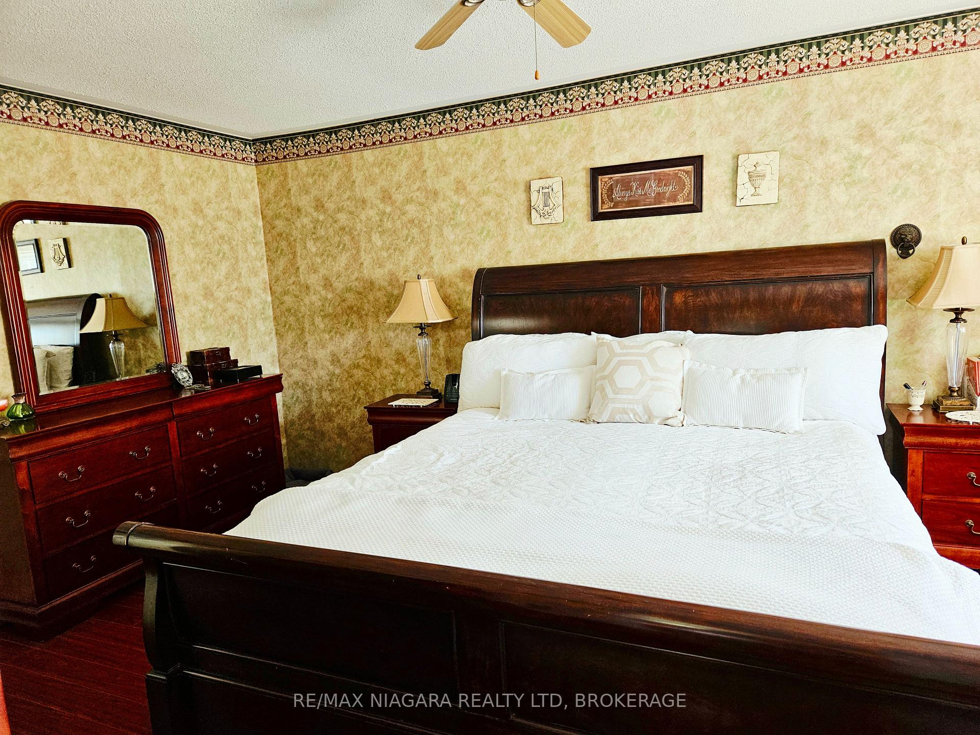 Photo 22 of 26 Strada Boulevard, St. Catharines, Rykert/Vansickle — HOMEH