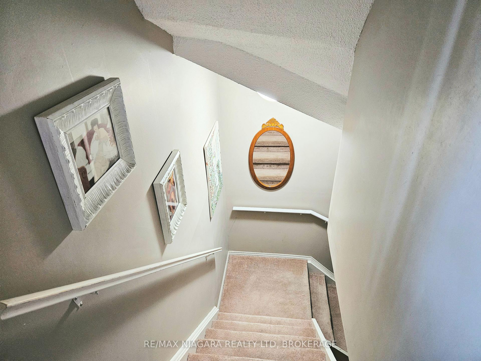 Photo 27 of 26 Strada Boulevard, St. Catharines, Rykert/Vansickle — HOMEH