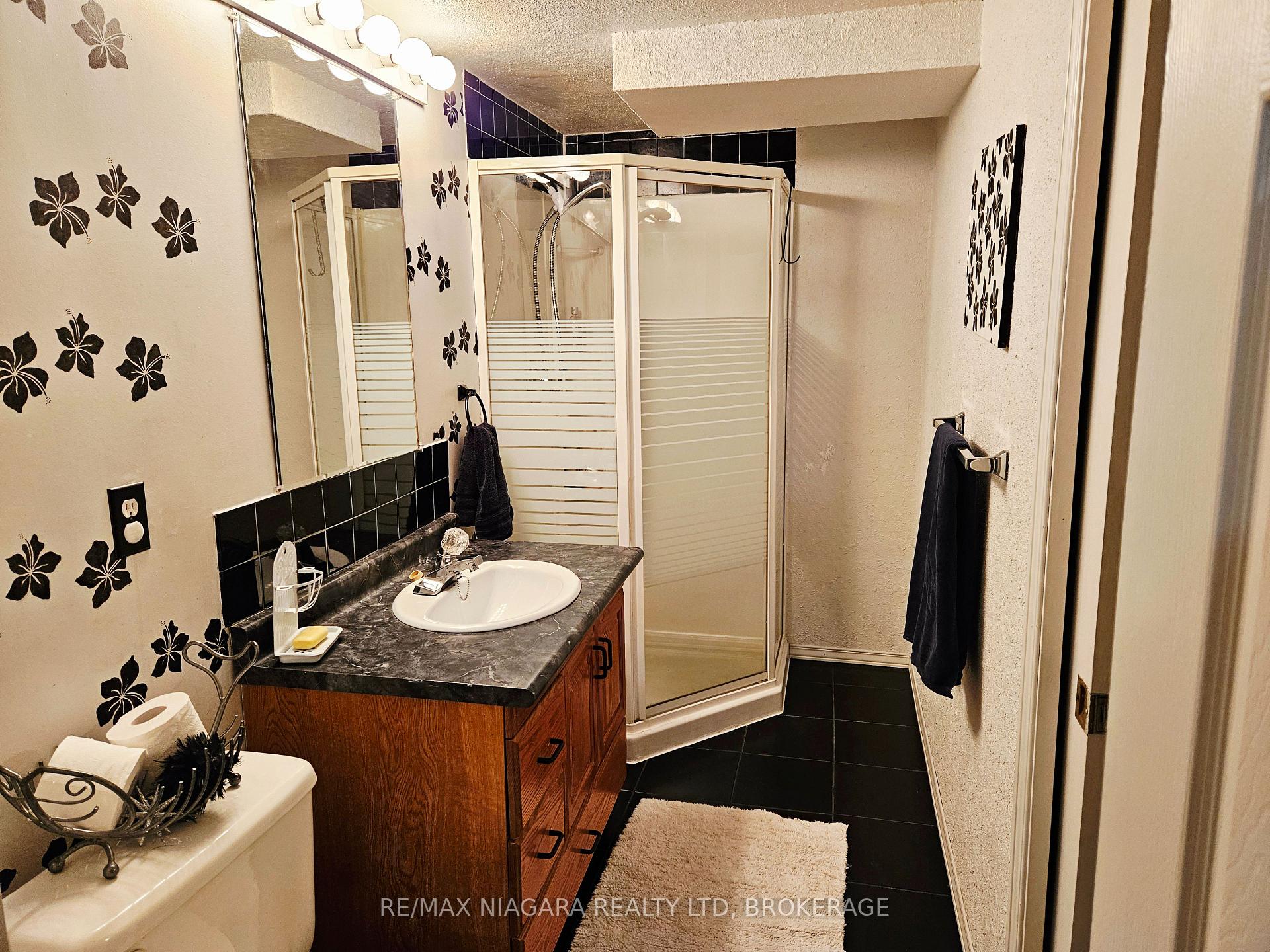 Photo 33 of 26 Strada Boulevard, St. Catharines, Rykert/Vansickle — HOMEH