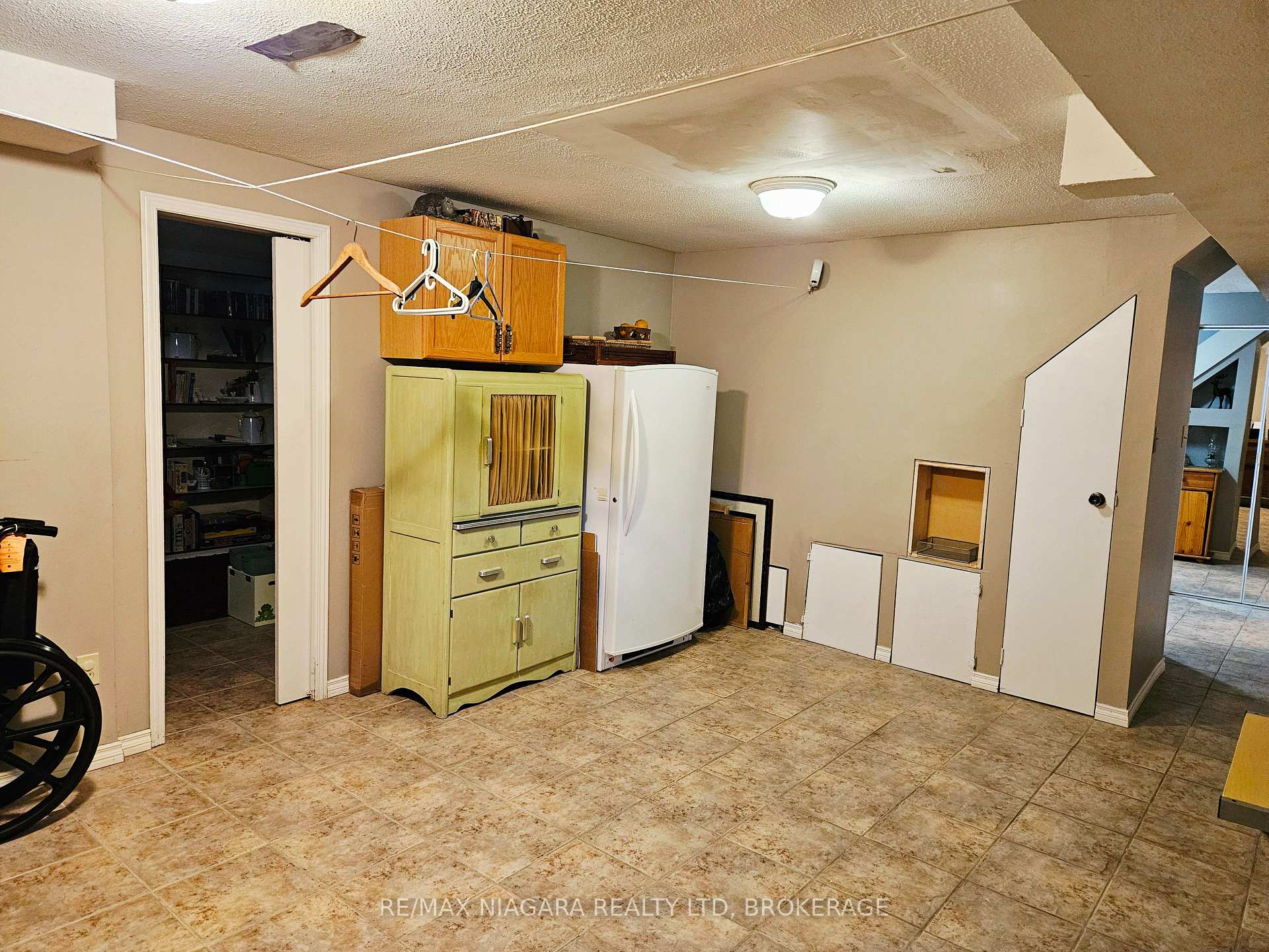 Photo 34 of 26 Strada Boulevard, St. Catharines, Rykert/Vansickle — HOMEH
