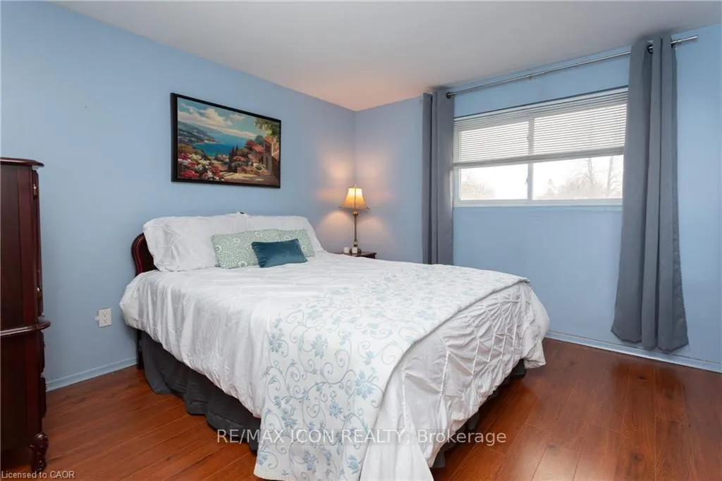 Photo 10 of 227 Hazelglen Drive, Kitchener — HOMEH
