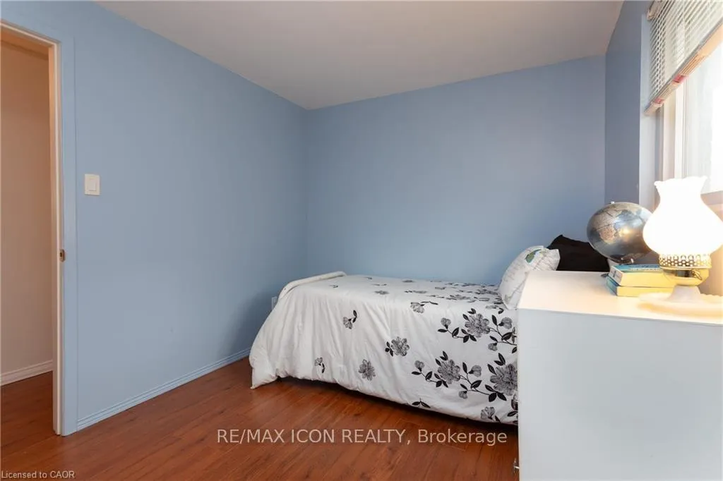 Photo 13 of 227 Hazelglen Drive, Kitchener — HOMEH