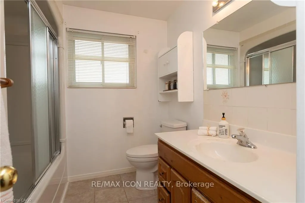Photo 16 of 227 Hazelglen Drive, Kitchener — HOMEH