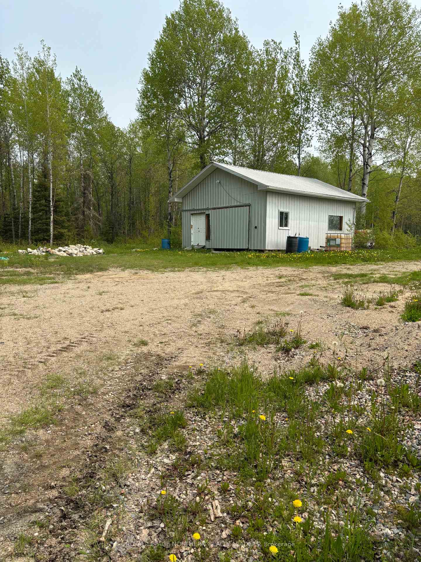 Photo 14 of 6 Hopper Road E, Cochrane, Cochrane Unorganized — HOMEH
