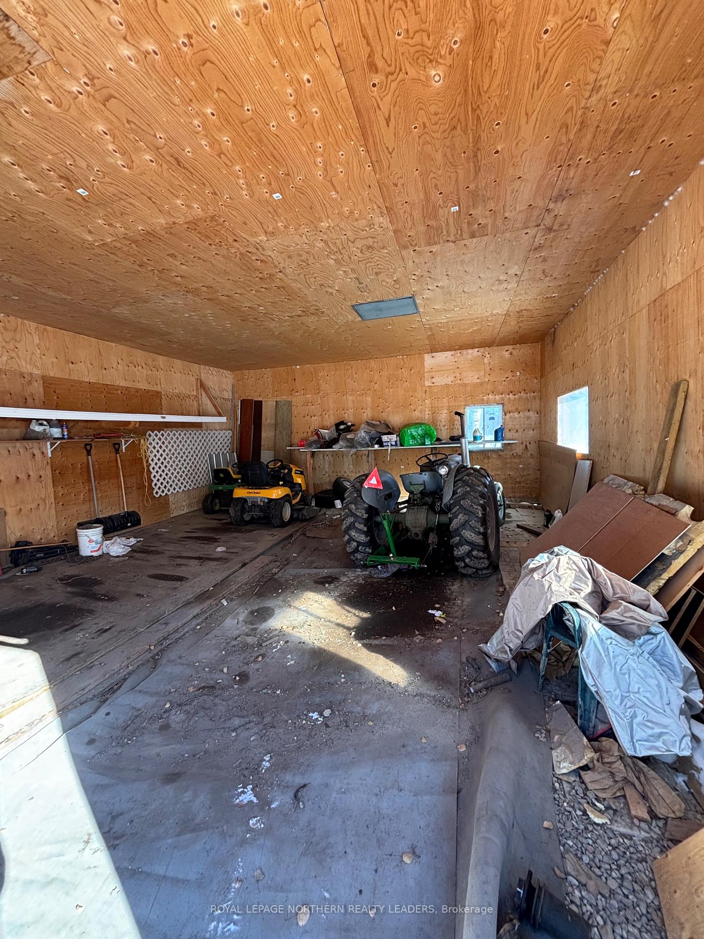 Photo 12 of 6 Hopper Road E, Cochrane, Cochrane Unorganized — HOMEH