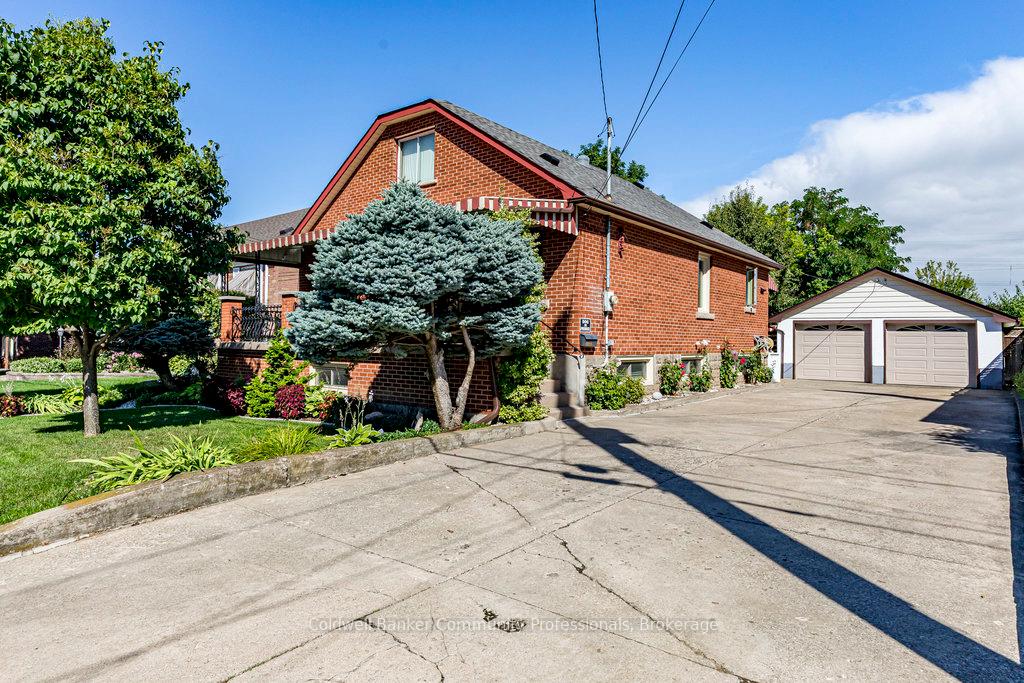 Photo 2 of 147 Stewartdale Avenue, Hamilton, Rosedale — HOMEH